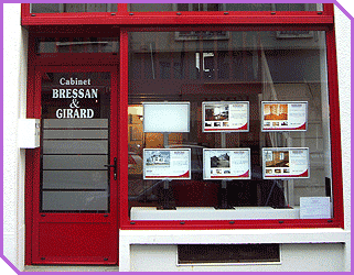 Vitrine multimedia immobilier Cosmosoft Mod&egrave;le 6 &eacute;crans